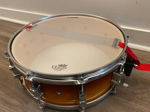 Sonor 14” Maple Snare Drum in Drums & Percussion in City of Toronto - Image 5