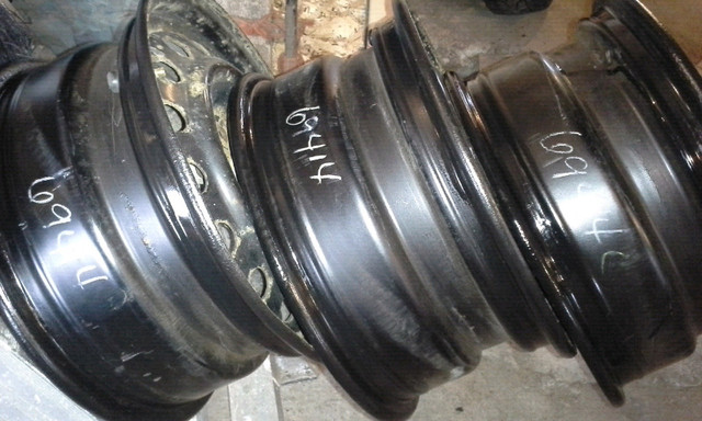 Jantes / Rims 15 po  (5 X108mm) et (4 X108mm) et (5 X114,5mm) in Tires & Rims in Gatineau - Image 2