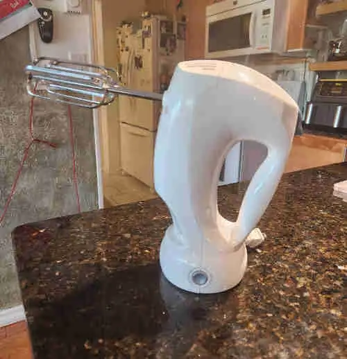 Electric Mixer in Other in Kingston - Image 2