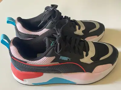 *NEW* PUMA Size 8 Women’s Sneakers, View more
