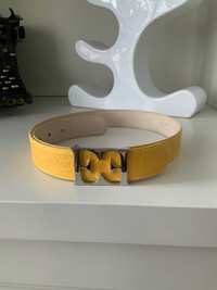 ESCADA Made in Italy Croc Embossed Leather Yellow Belt SZ Small