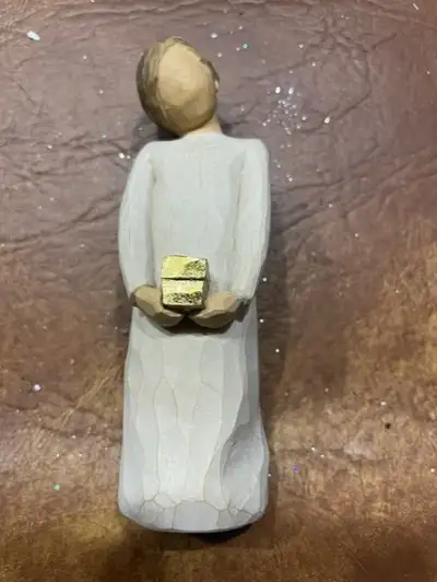 WILLOW TREE FIGURINE - "SPIRIT OF GIVING", View more