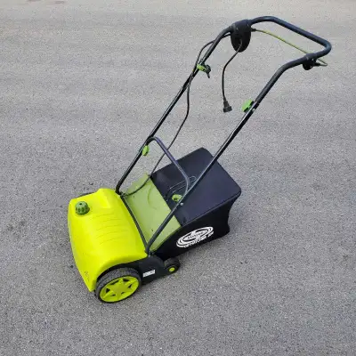 Lawn Grass Dethacher / Déchaumeuse Gazon, View more