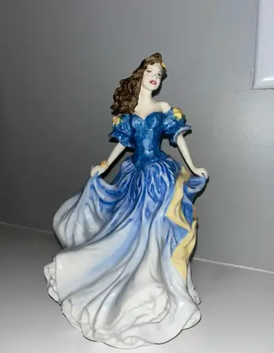 Royal Daulton’s “Rebecca” smoke free home