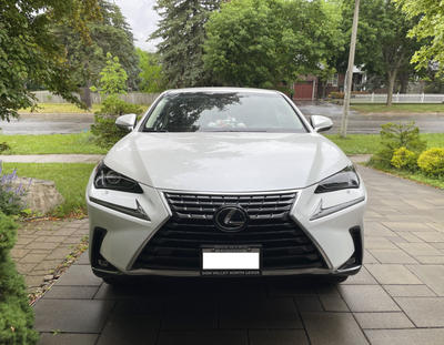 • 2018 Lexus RX 300 • 54528 km • Sunroof • Regular maintenance • Scratched front bumper in 2023, fix...