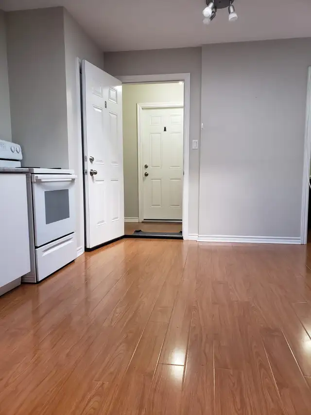 Hamilton E. Bachelor $1,088 incl. Available When Needed