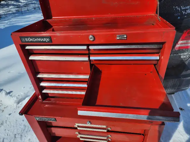 Benchmark 8 Drawers Tool Chest With Locking Bar in Hand Tools in Windsor Region - Image 7
