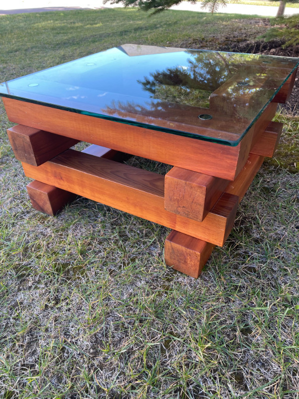 Solid Teak Coffee Table w/ Rounded Edge Heavy Duty Glass Top Coffee