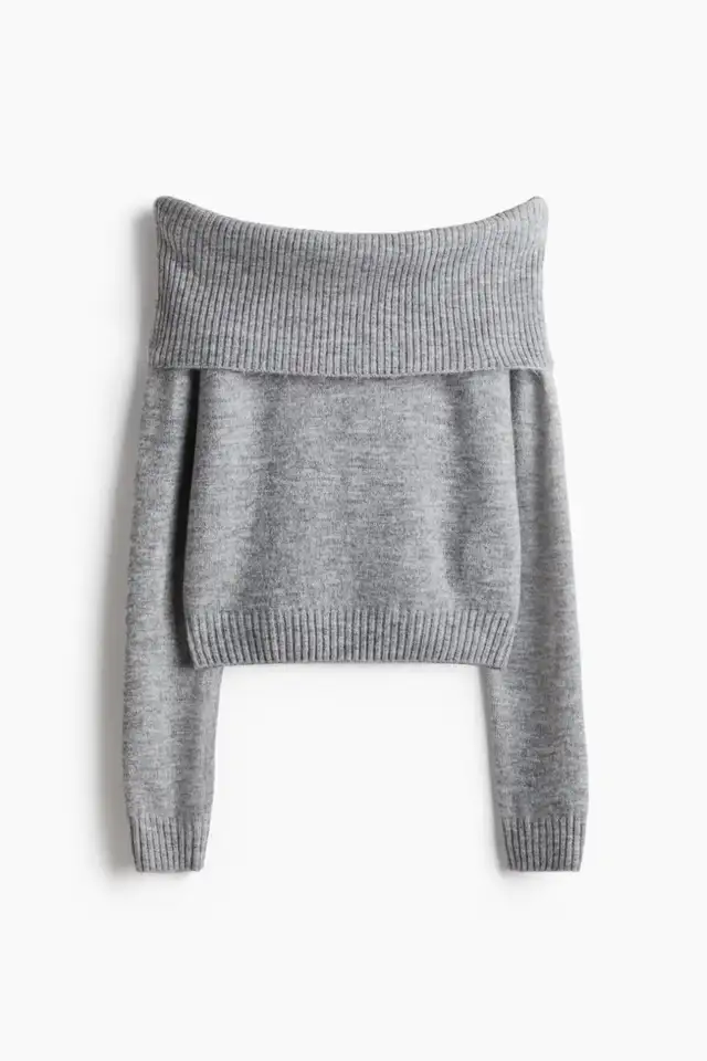 H&M H & M Off Shoulder Sweater - Grey in Women's - Tops & Outerwear in Richmond - Image 2
