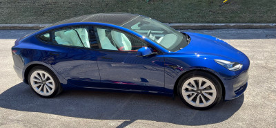2022 Tesla model 3 SR+ metalic blue
