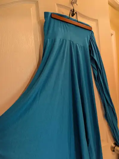 Blue  and orange dresses ( 8 ways to wear) with instruction card, View more