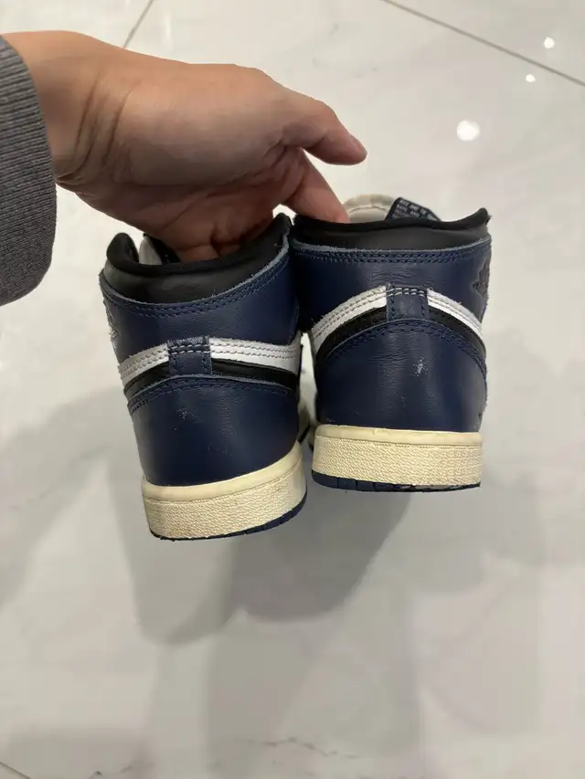Nike Air Jordan 1 in Men's Shoes in Markham / York Region - Image 5