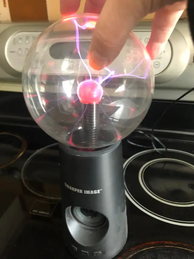 Boule Électrostatique Lampe à Plasma Sensible au Toucher in Indoor Lighting & Fans in Laval / North Shore - Image 3