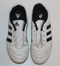 Good Condition Boys Adidas Size 2.5 Soccer Cleats
