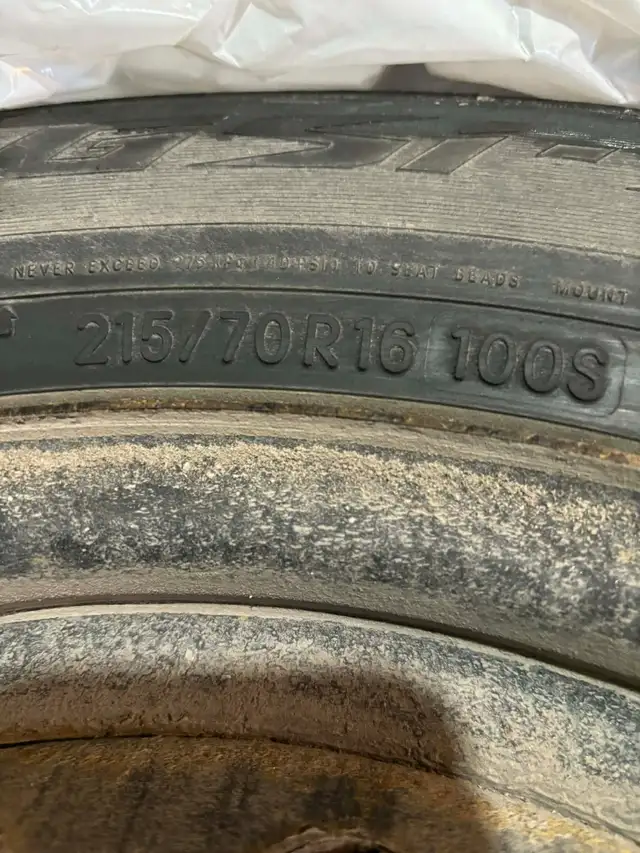 pneus d'hiver toyo a rim in Tires & Rims in Trois-Rivières - Image 4