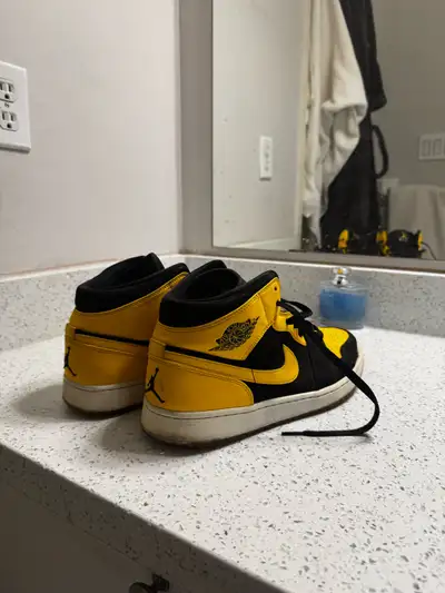 Jordan 11 (72-10) and Jordan One’s (One love), View more