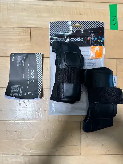 protège poignets/wrist protection, View more
