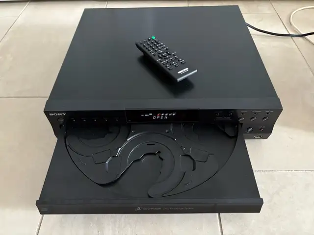 Sony CDP-CE500 5 CDs Changer Player , USB Reording, Remote63234629020673121