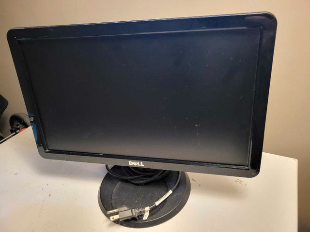 Dell 19" monitor in Monitors in Chatham-Kent