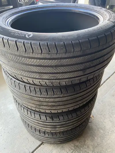 Selling a set of Michelin Noise Cancelling All Seasons OEM for Luxury SUV’s with a decent thread dep...