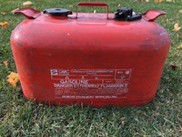 MARINE GAS CAN / JERRY CAN - 5 GALLON