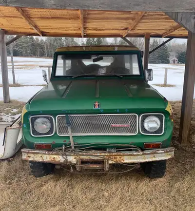 Selling my 1969 international scout project , 800A model with lots of extras , some new parts and so...