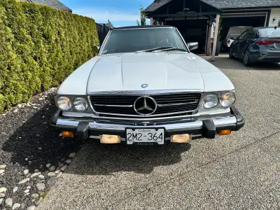 Selling my 1987 560 SL Convertible that is in mint condition inside and out. Original paint in excel...