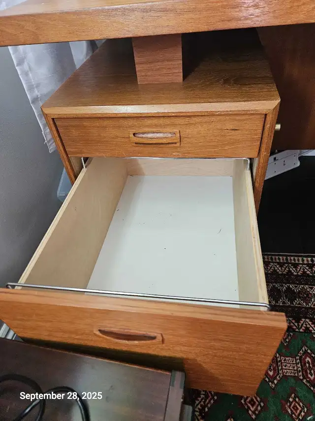 Vintage Teak Vaneered Desk in Desks in Sarnia - Image 5