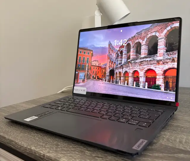 Lenovo IdeaPad Flex 5 14” Touchscreen Laptop – 360° Convertible in Laptop Accessories in City of Toronto - Image 4
