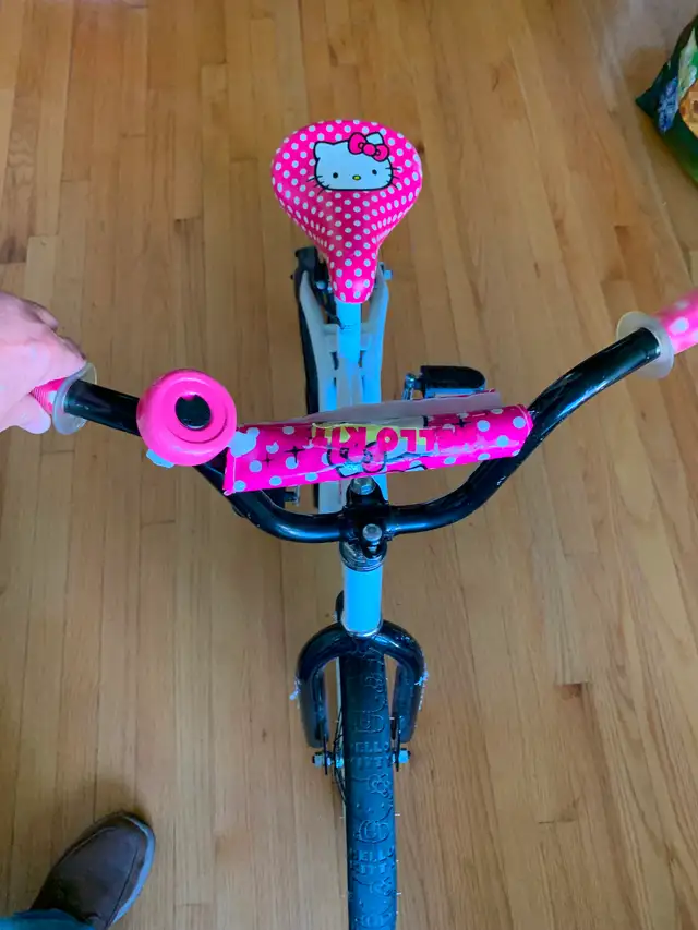 VÉLO HELLO KiTTY in Kids in Longueuil / South Shore - Image 3