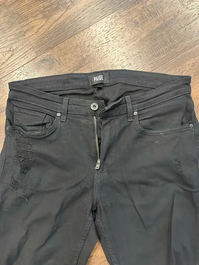 Lot of 5 Pants – Size 32 – Great Condition – $100 in Men's in Laval / North Shore - Image 11