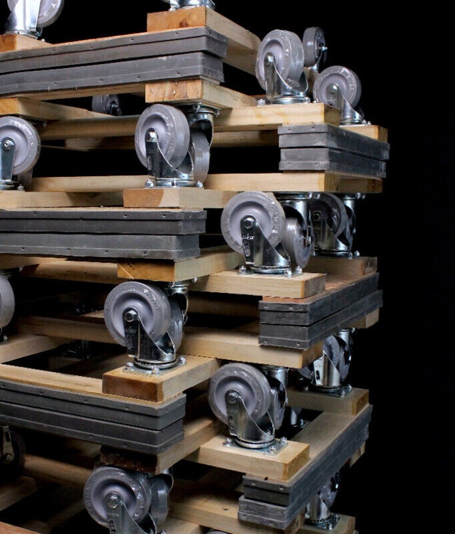 Mover's Equipement and supplies, 5700 d'iberville Montreal. Déménagement et entreposage