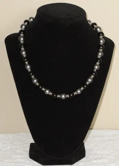 TAHITIAN PEARL NECKLACE AND MATCHING PIERCED EARRINGS, View more