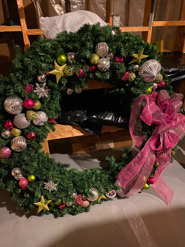 Outdoor decorated Christmas wreath in Outdoor Décor in Chatham-Kent