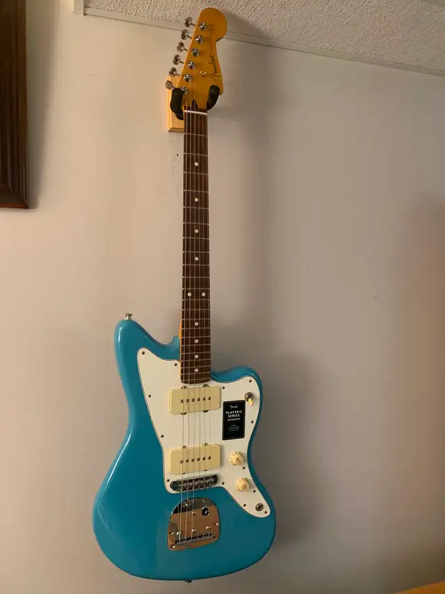 SOLD-Fender Jazzmaster Player II in Guitars in London - Image 3
