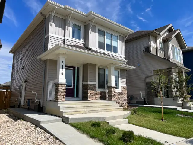 Modern 1 bed 1 bath basement suite.