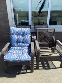 4 COMFY !!   patio chairs & cushions