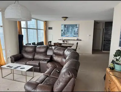 Room for Rent in 3-Bedroom Apartment – Prime Location
