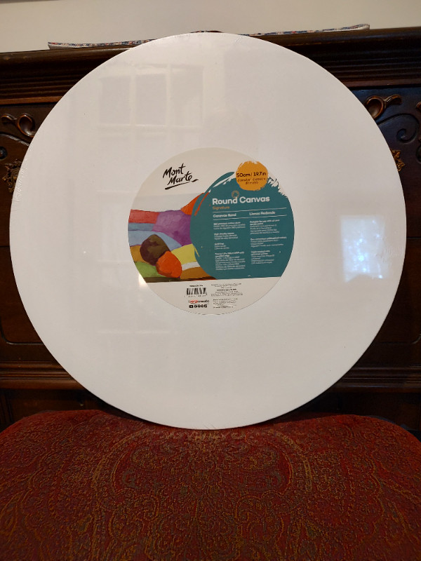New Round Artist Canvas 19.7 Inches in Hobbies & Crafts in Leamington