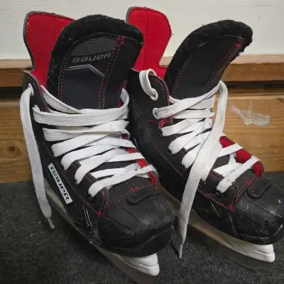 Bauer Ice Hockey Skates Kids Youth Y12, View more