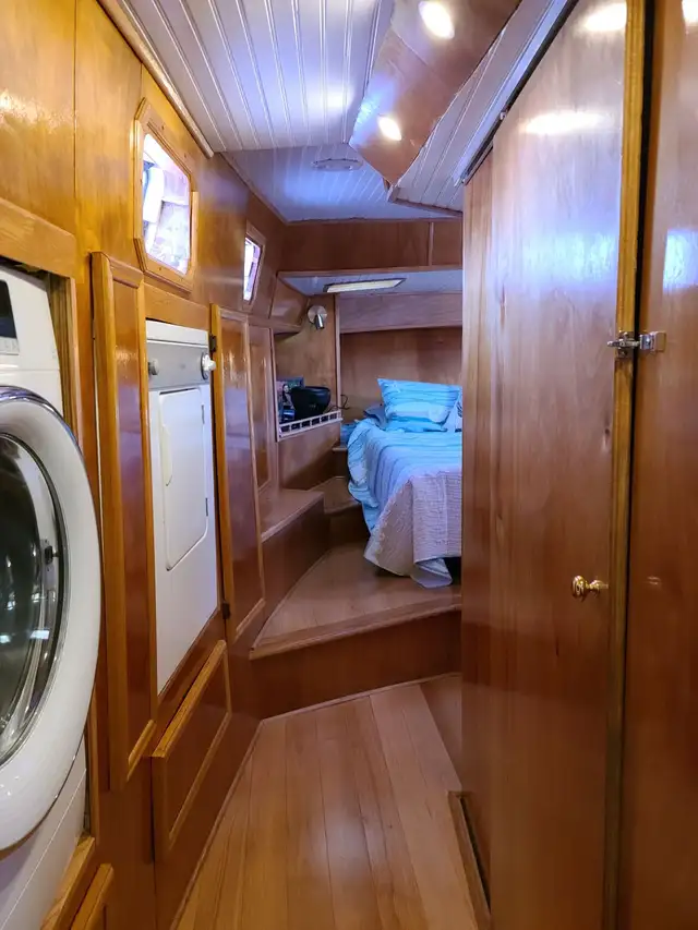 Bruce Roberts Custom Steel Sailboat in Sailboats in Longueuil / South Shore - Image 8