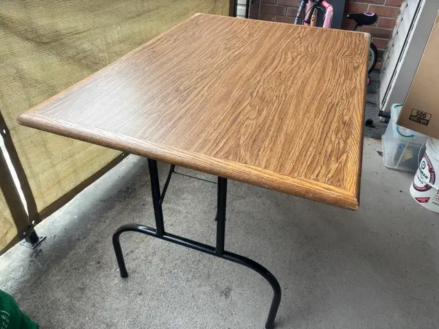 Solid wood folding table 460680291576064001
