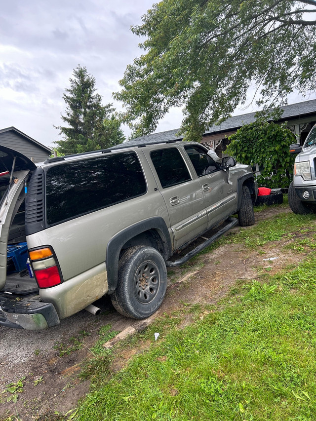 2003 gmc Yukon xl 4x4 in Cars & Trucks in Kawartha Lakes - Image 2