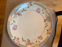 Platter and vegetable bowl