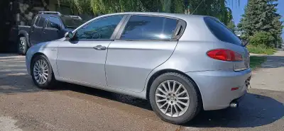 JDM Import Runs and Drives but needs Needs Shifter Bushing installed Front End Crate damage no rust...