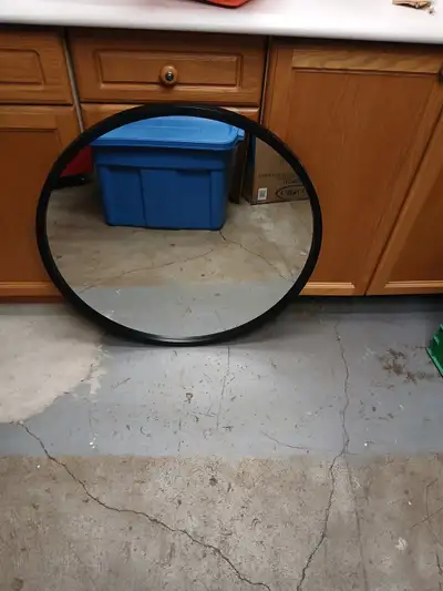 Round mirror, View more
