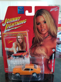 1:64 Diecast Johnny Lightning Amber's 1972 Ford Maverick Orange