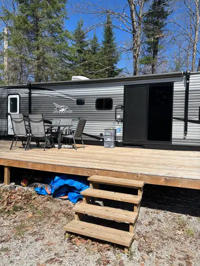 2021 Jayco Jayflight 38bhds travel trailer. This trailer is all set up ready for you to move right o...