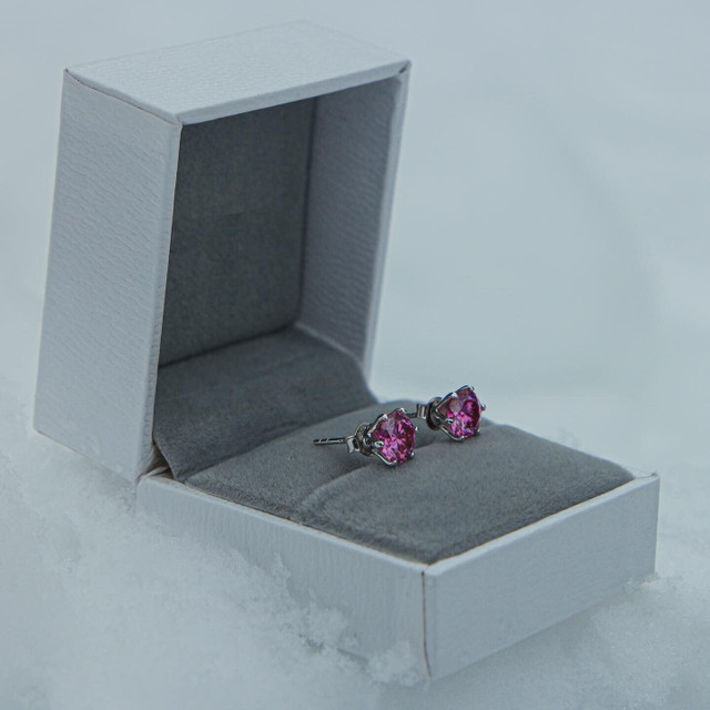 2 Carat Total Pink VVS1 Clarity Moissanite Diamond earrings in Jewellery & Watches in St. Albert - Image 4