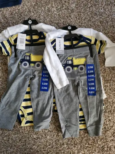 Brand new Reail:$ 16.5 one set My price: $ 7 From no pets and no-smoking and covid free family Pick...